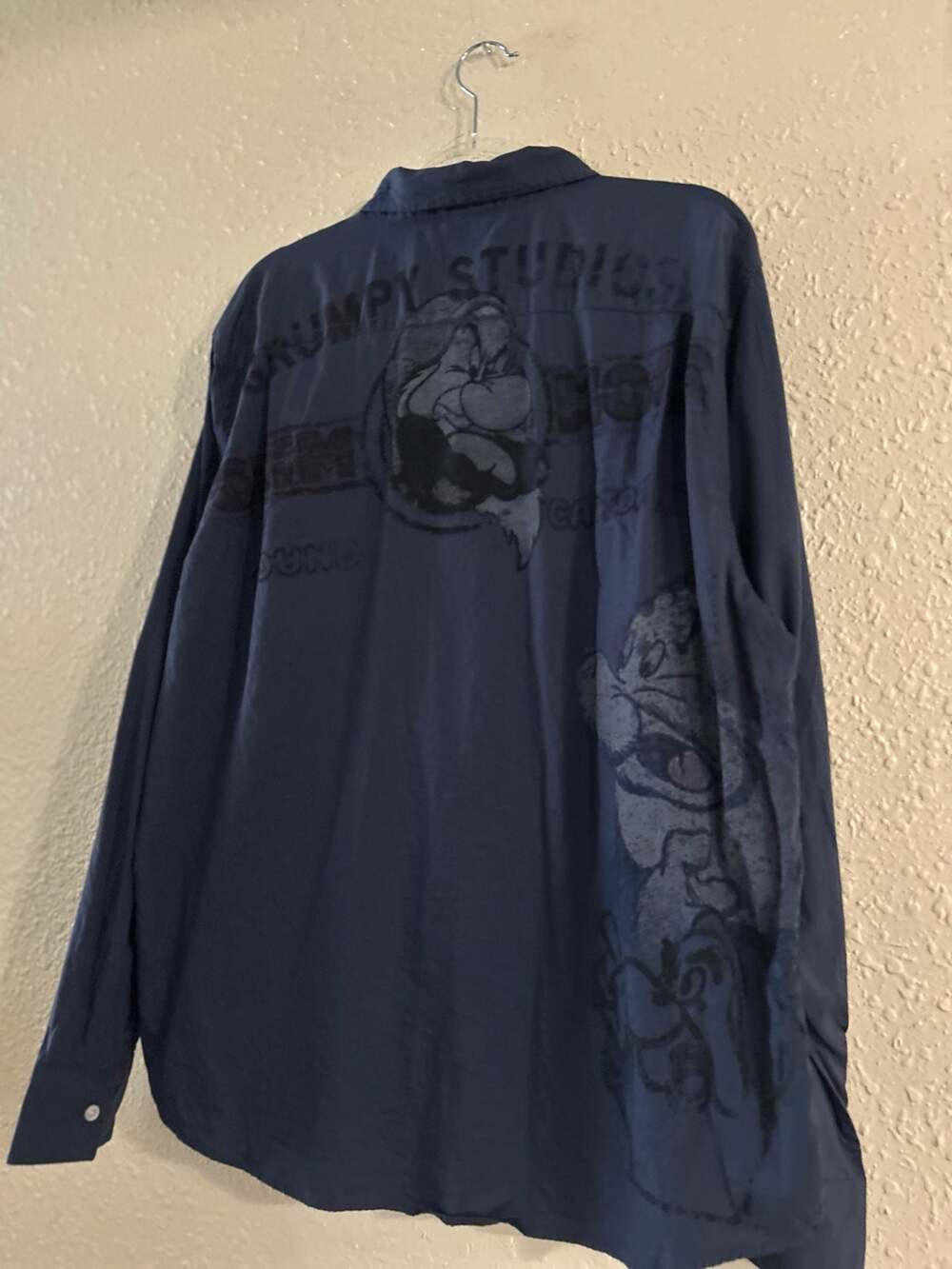 Vintage Disney Store Men's Navy Blue Grumpy Button-Up Long Sleeve Shirt - Picture 4 of 5